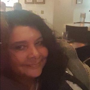 Meet your Posher, Ana